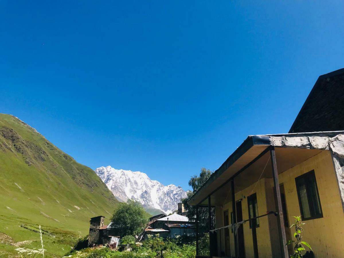 Guesthouse Ivas Ushguli Buitenkant foto